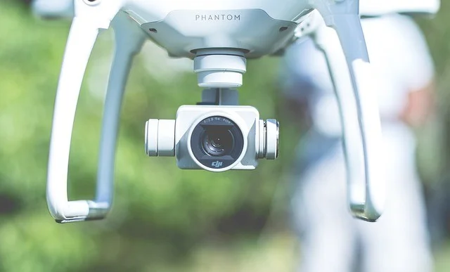 New Ford Patent Taps Drones to Provide Jumpstarts for Stranded Vehicles